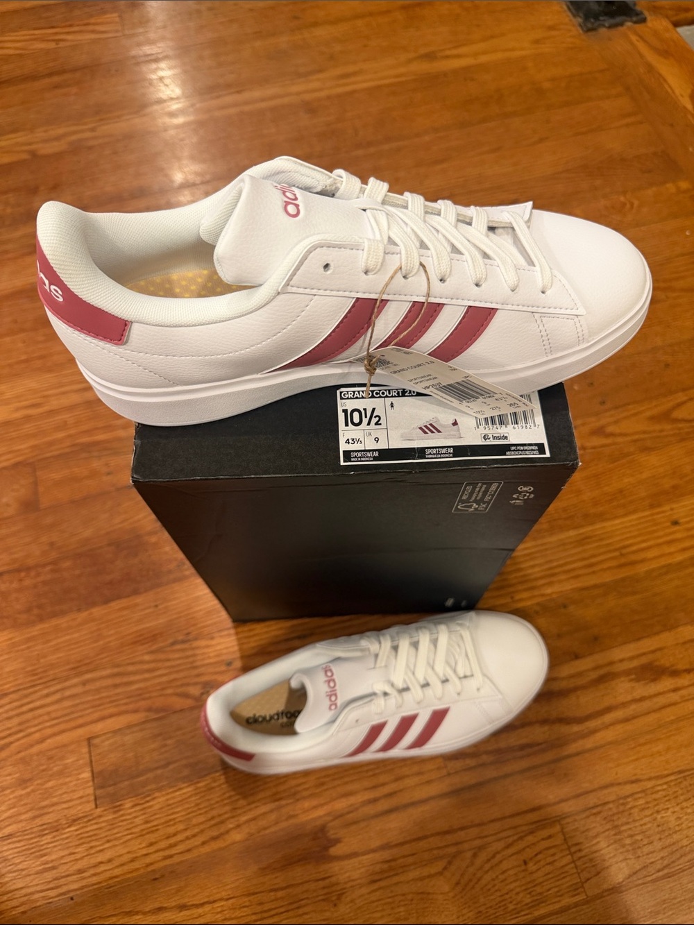 size 10 us Adidas Women's White Sneakers with Pink Stripes